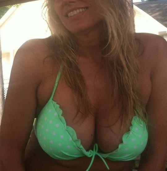 Sharnice